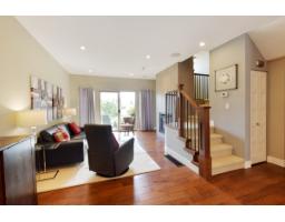 15415 Russell Avenue, White Rock, BC V4B2R5 Photo 9