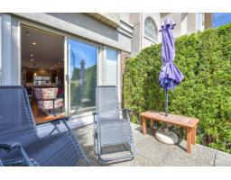 15415 Russell Avenue, White Rock, BC V4B2R5 Photo 12