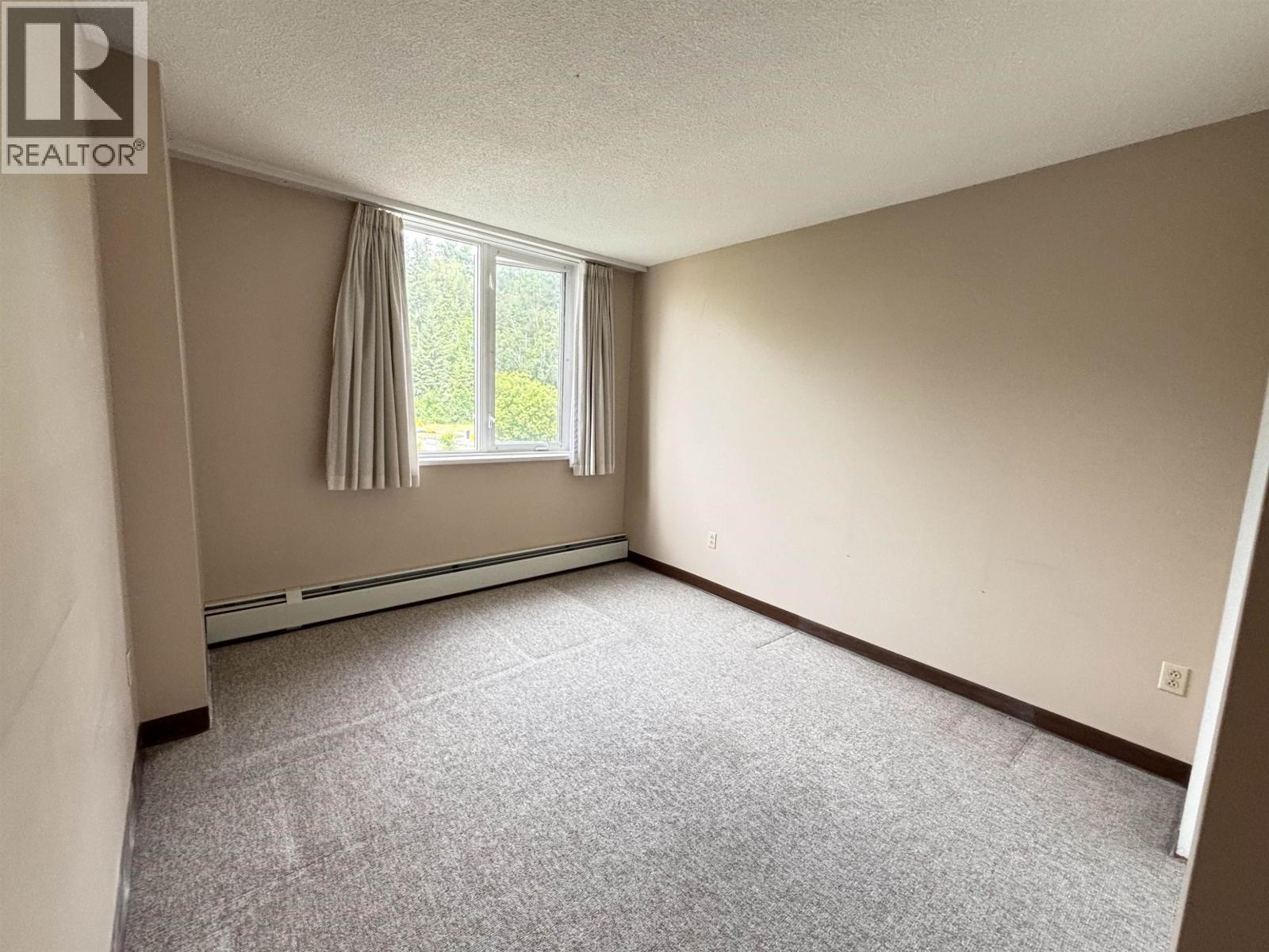 #308 1501 QUEENSWAY - 11