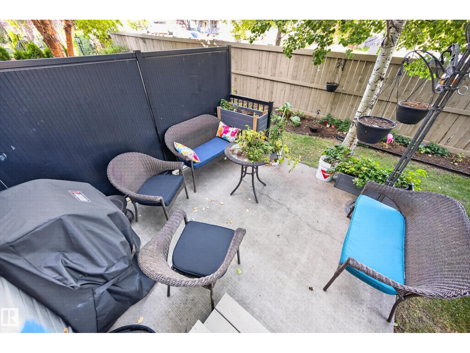 #106 21 SUMMERWOOD DR - 41