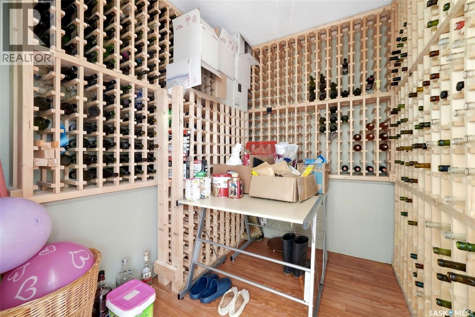 66 LESLIE PLACE - Image 54
