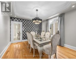 Family room - 61 Wolf Trail Crescent, Richmond Hill, ON L4E4K5 Photo 8