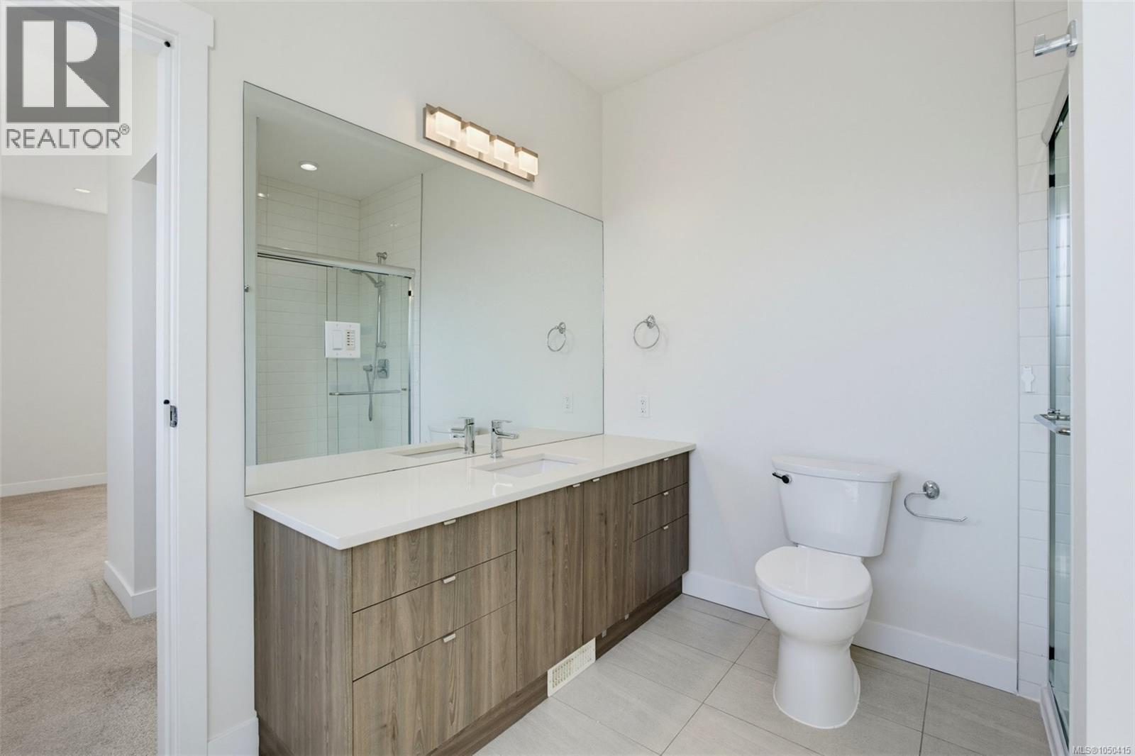 2211 Winfield Dr - Image 37