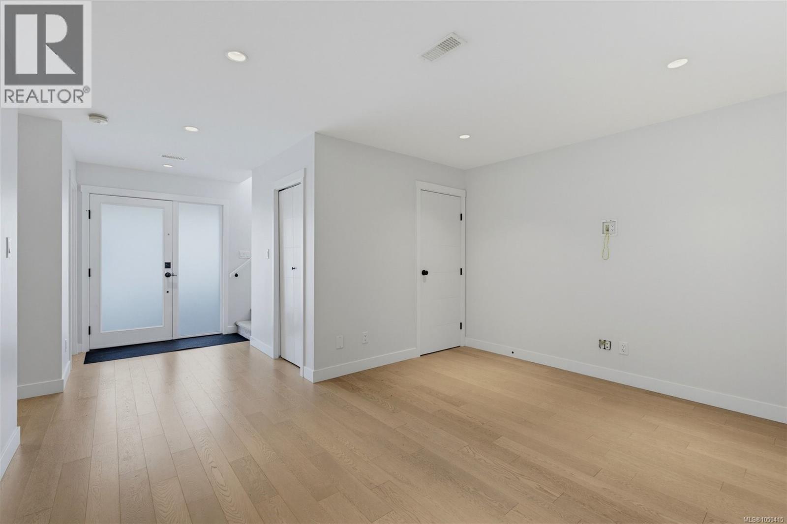 2211 Winfield Dr - 9