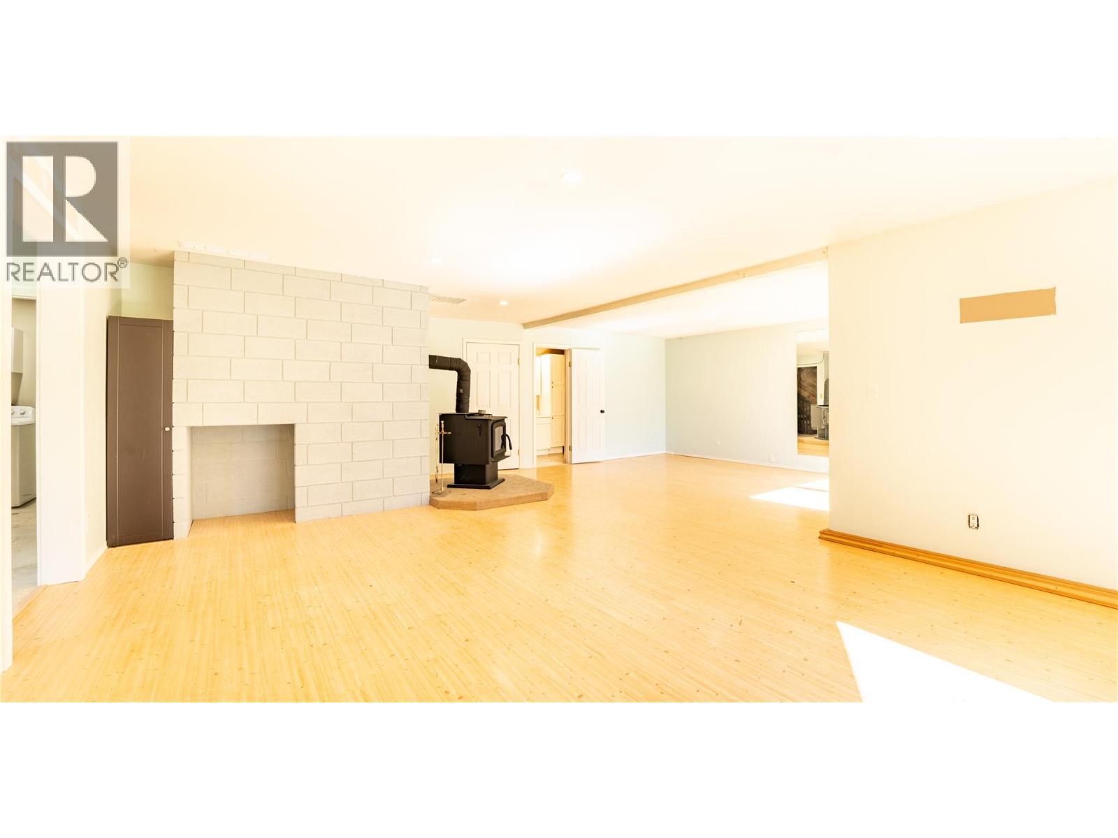 4681 GOAT RIVER  N Road, Arrow Creek