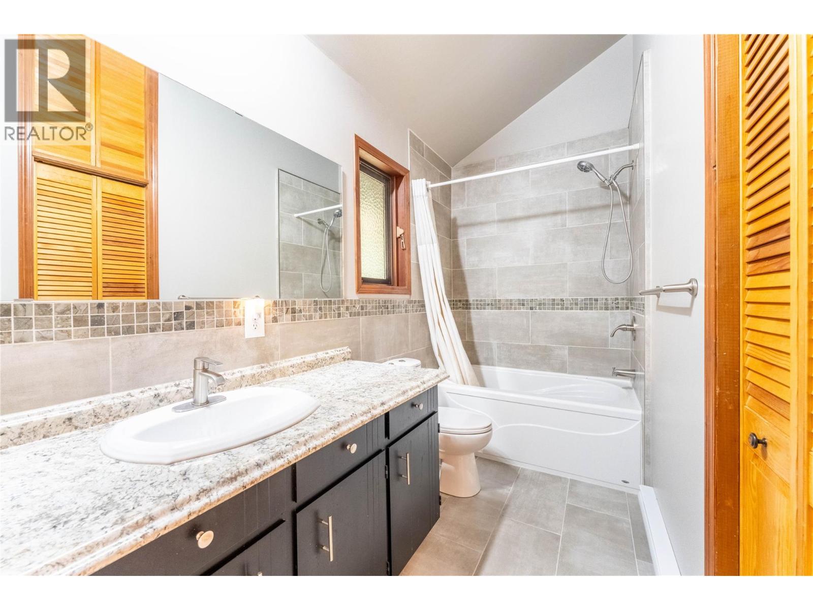 4681 GOAT RIVER  N Road, Arrow Creek