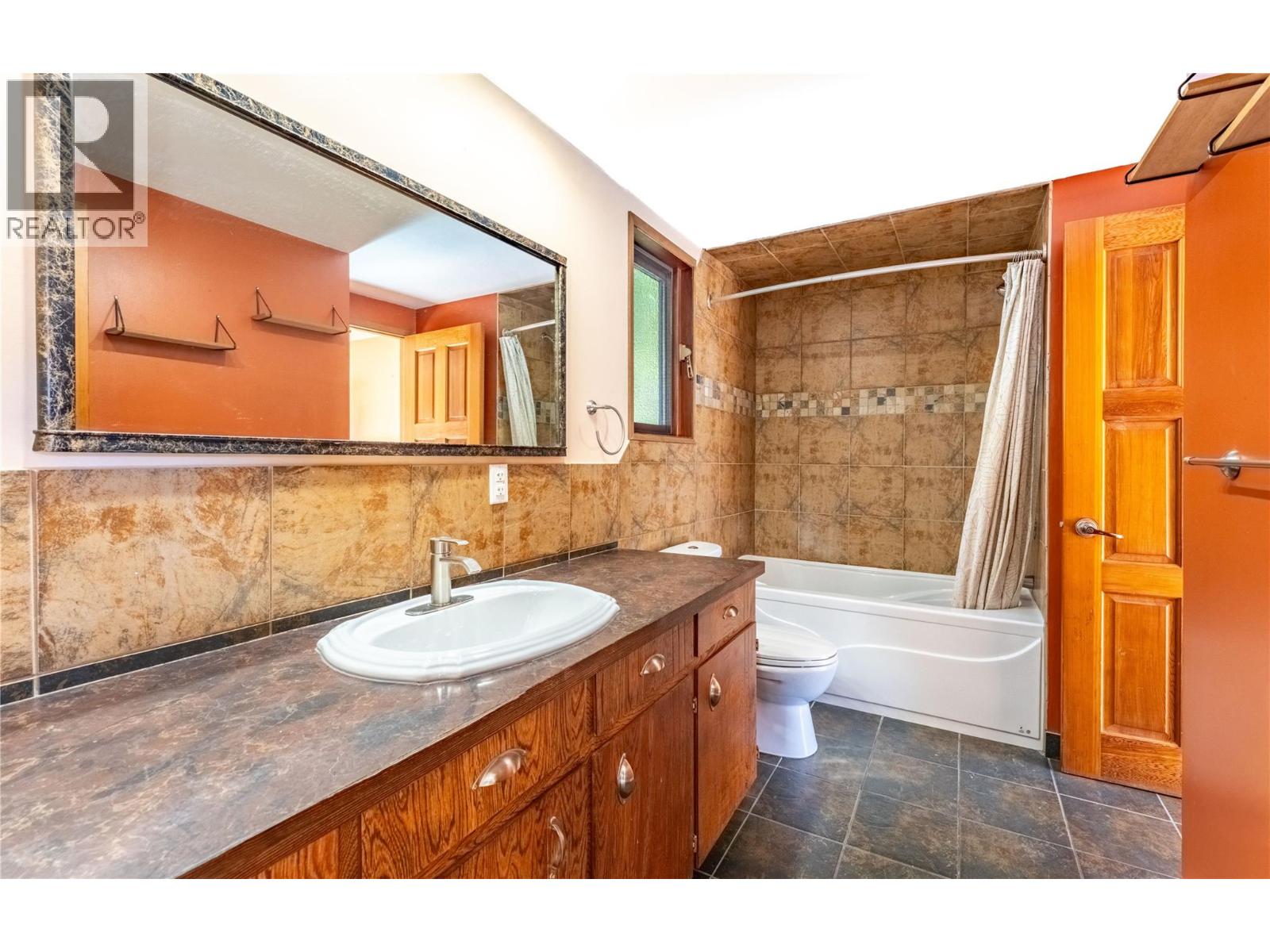 4681 GOAT RIVER  N Road, Arrow Creek