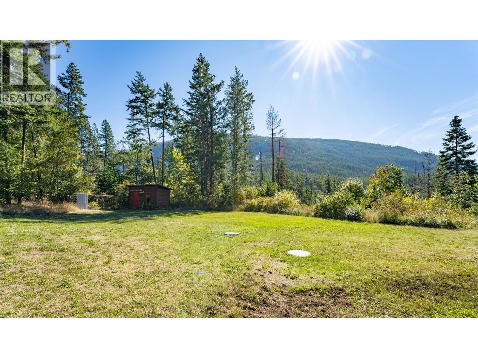 4681 GOAT RIVER  N Road, Arrow Creek