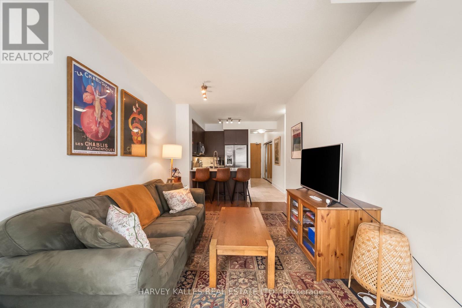 Photo of 602 - 1910 LAKE SHORE BOULEVARD W