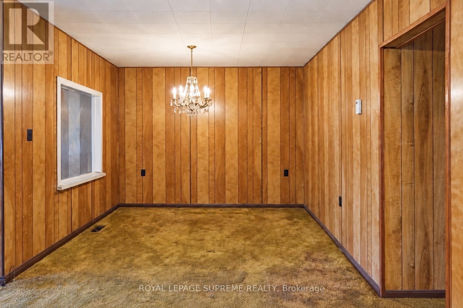 48 MOULD AVENUE - 6