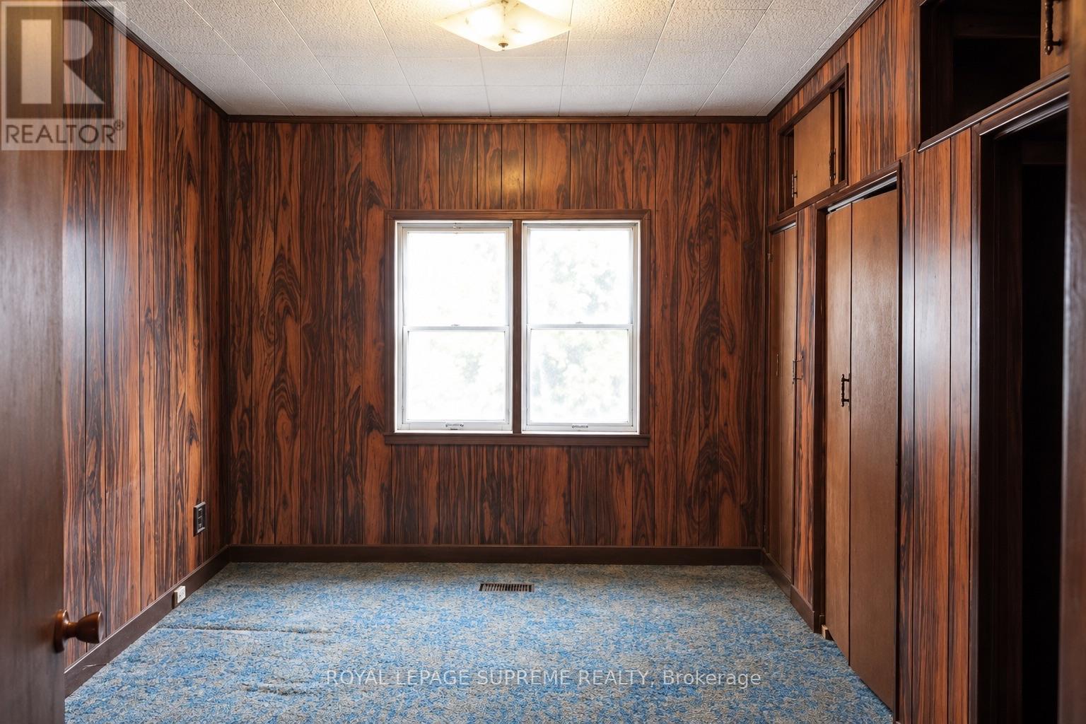 48 MOULD AVENUE - 8