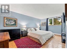 101 - 260 Scarlett Road, Toronto, ON M6N4X6 Photo 18