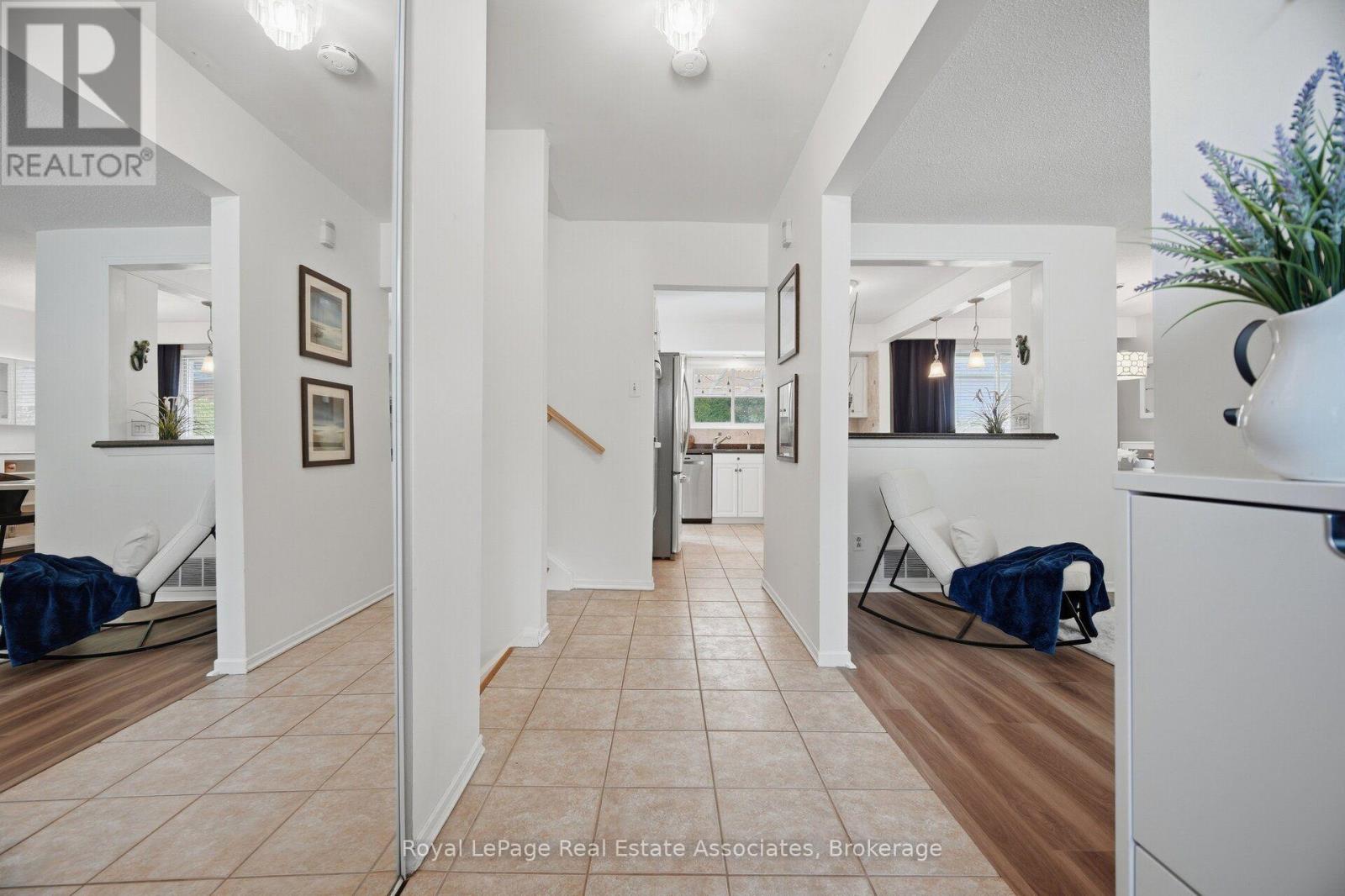 Photo of 2452 YARMOUTH CRESCENT