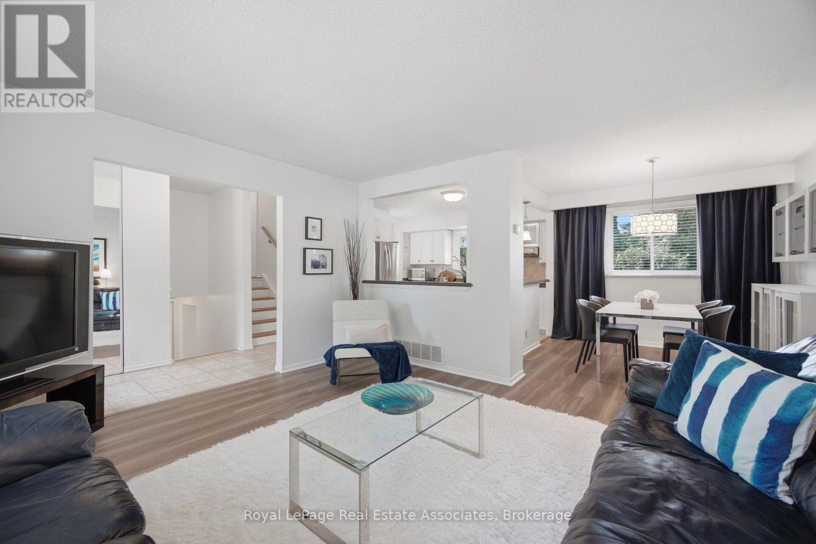 Photo of 2452 YARMOUTH CRESCENT