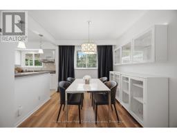 2452 Yarmouth Crescent, Oakville, ON L6L2M8 Photo 8