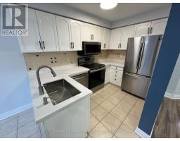 3918 Zenith Court, Mississauga, ON L5N7H7 Photo 7