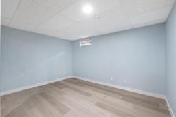 29 Riverstone Road, Winnipeg, MB R2V4B3 Photo 28