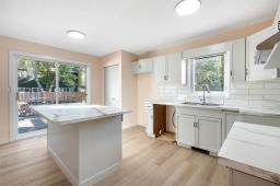 29 Riverstone Road, Winnipeg, MB R2V4B3 Photo 10