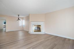 Bedroom - 29 Riverstone Road, Winnipeg, MB R2V4B3 Photo 6