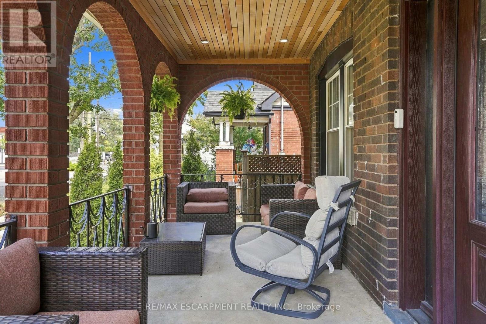 17 TUXEDO AVENUE S - 3