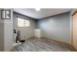 41 Lyons Crescent, Whitecourt, AB T7S1B9 Photo 17