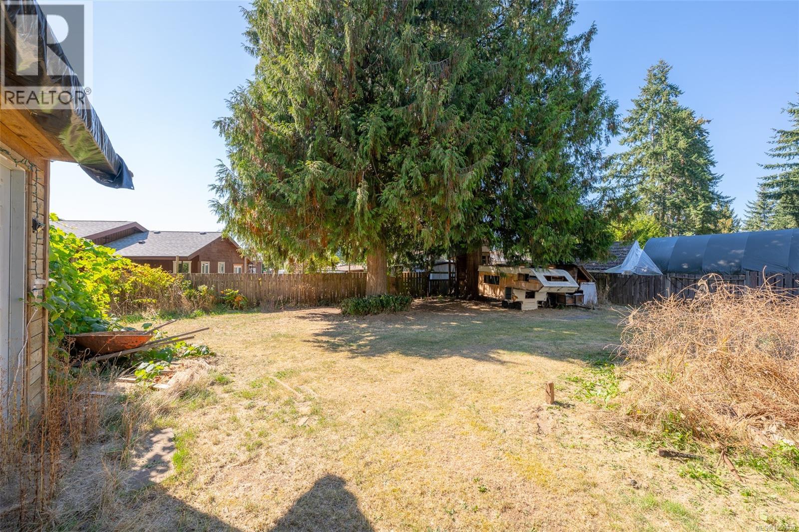 2187 Fishers Dr - 9
