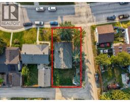 259 Manora Crescent NE - photo 3