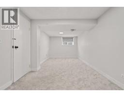 259 Manora Crescent NE - photo 32
