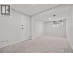 259 Manora Crescent NE - photo 34