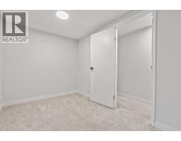 259 Manora Crescent NE - photo 36