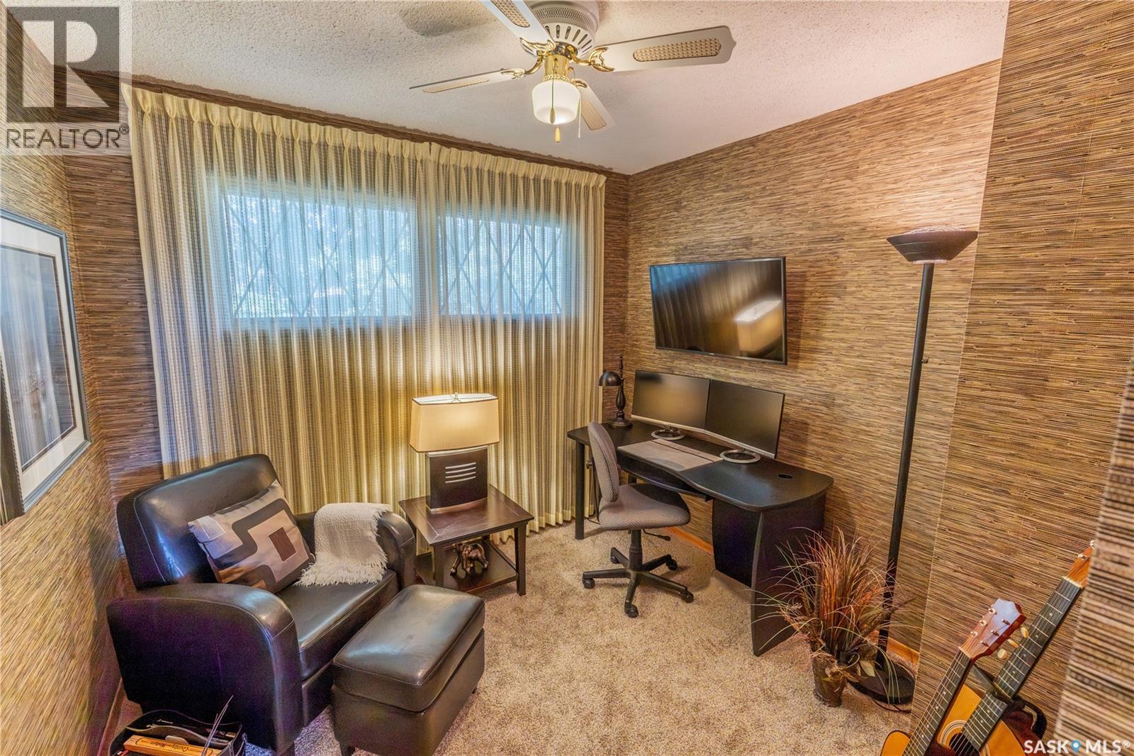 1403 Hochelaga STREET W, Moose Jaw — photo 18