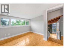 2404 Sovereign Crescent Sw, Calgary, AB T3C3M2 Photo 31