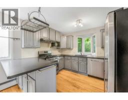 2404 Sovereign Crescent Sw, Calgary, AB T3C3M2 Photo 22
