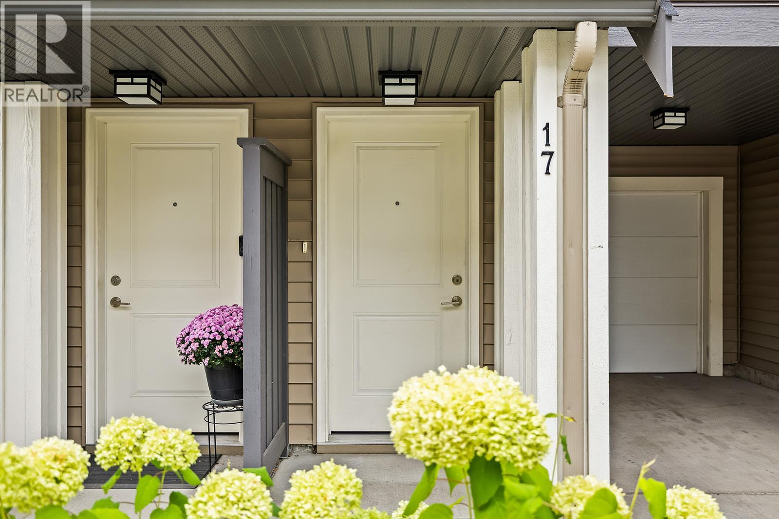 680 Old Meadows Road Unit# 17, Kelowna