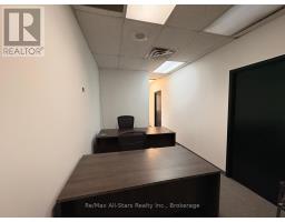 708 - 255 Duncan Mill Road, Toronto, ON M3B3H9 Photo 32
