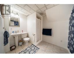 550 Bert Budd Avenue, Newmarket, ON L3Y8S7 Photo 45