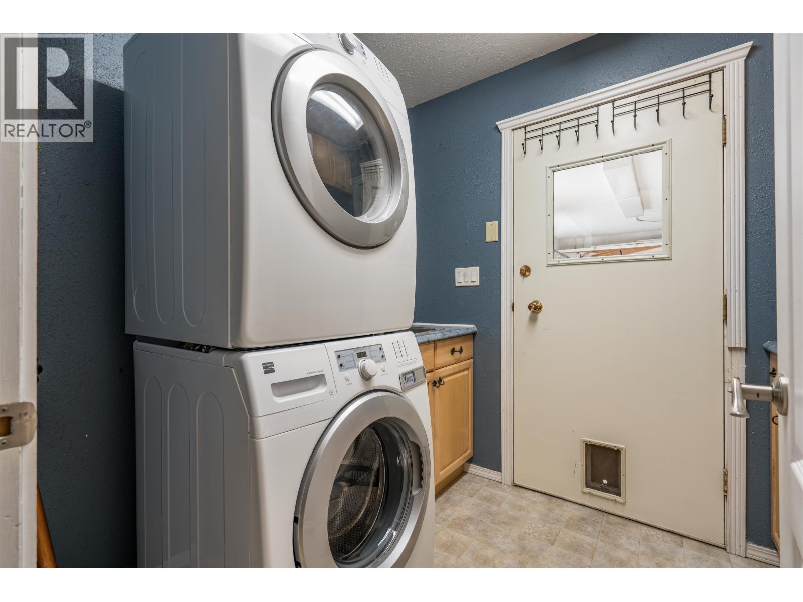 2882 CALHOUN CRESCENT - 11