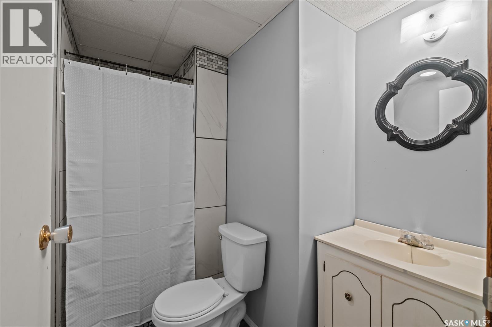 3035 Dunn DRIVE - 24