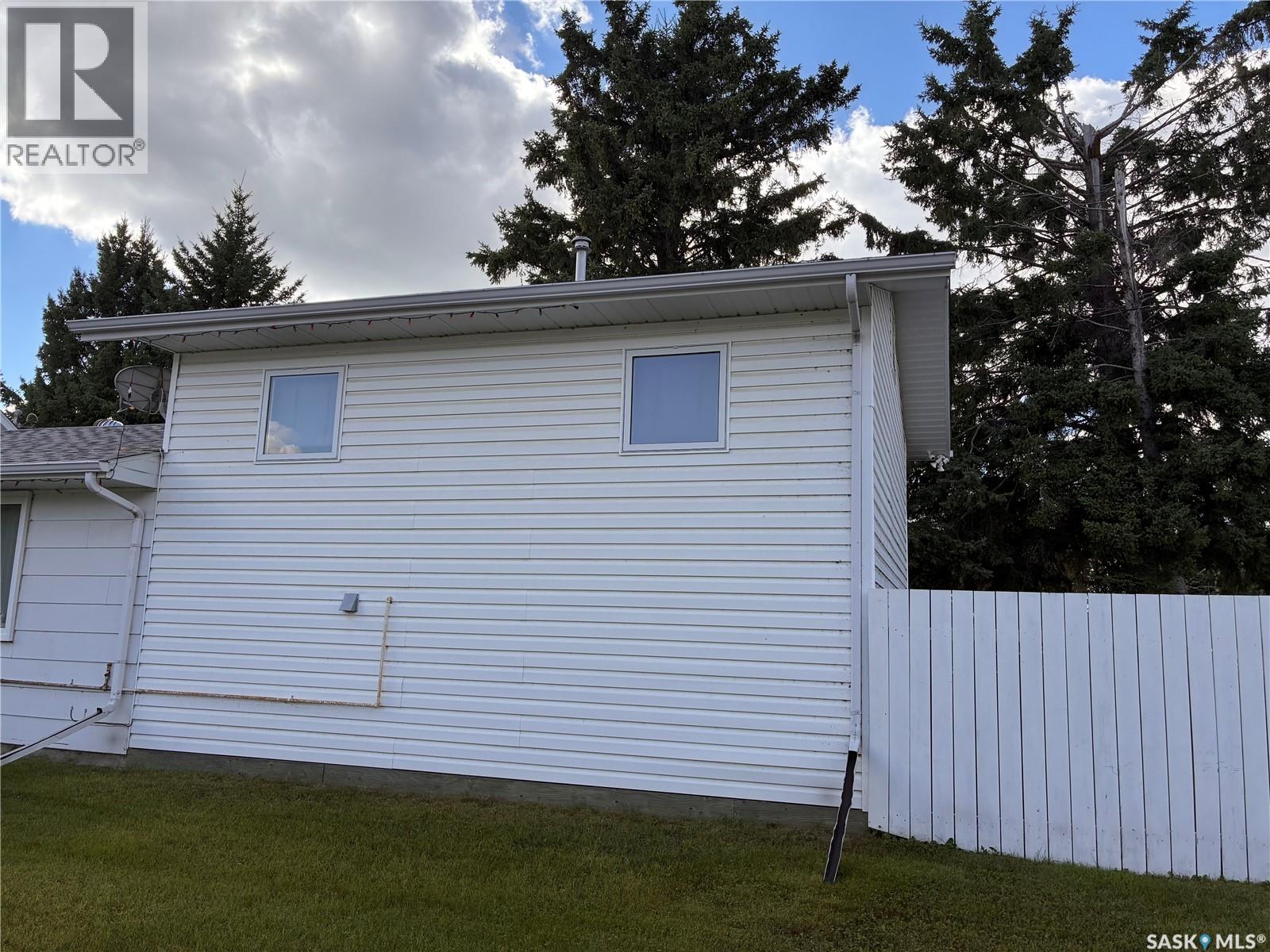 301 7th AVENUE W, Nipawin — photo 6