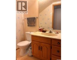 301 7th Avenue W, Nipawin, SK S0E1E0 Photo 30