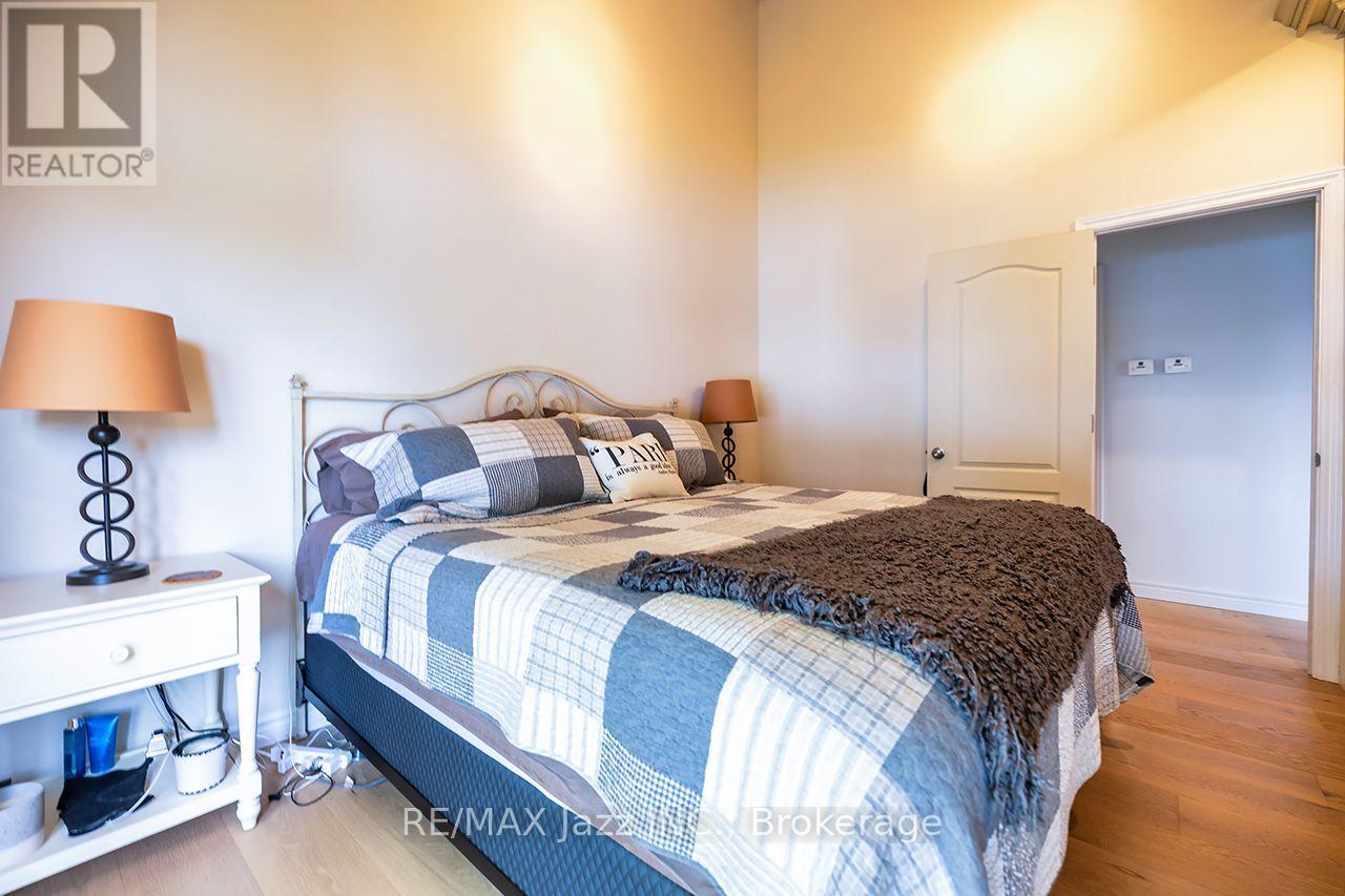 144 LONG ISLAND - Image 25