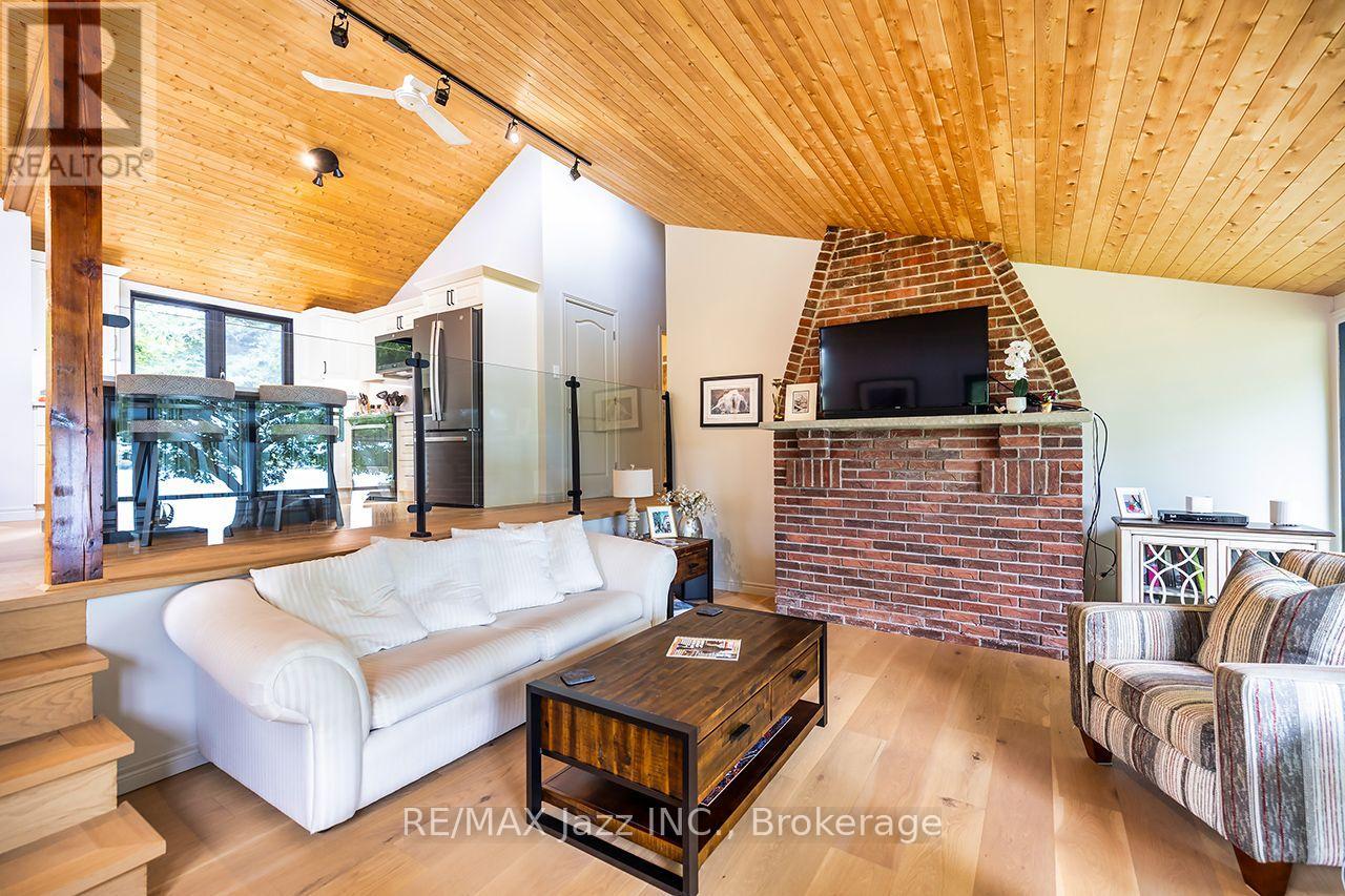 144 LONG ISLAND - Image 37