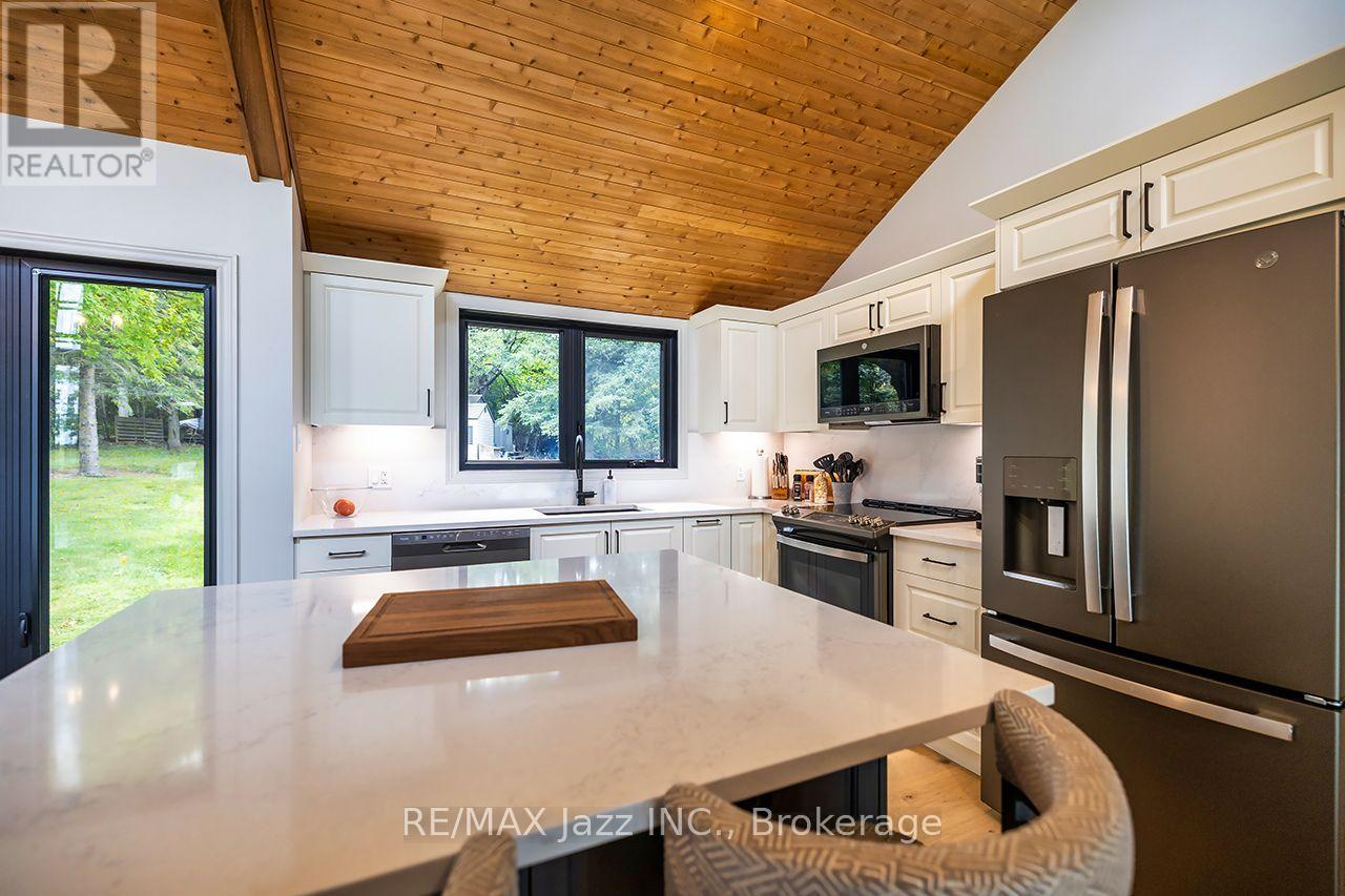 144 LONG ISLAND - Image 39