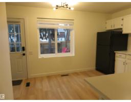 8065 178 St Nw Nw, Edmonton, AB T5T1L3 Photo 8