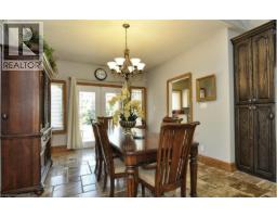 Laundry room - 915 Briardean Road, Cambridge, ON N3H4R6 Photo 11