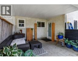 Primary Bedroom - 384 Mckillop Dr, Parksville, BC V9P1L5 Photo 6