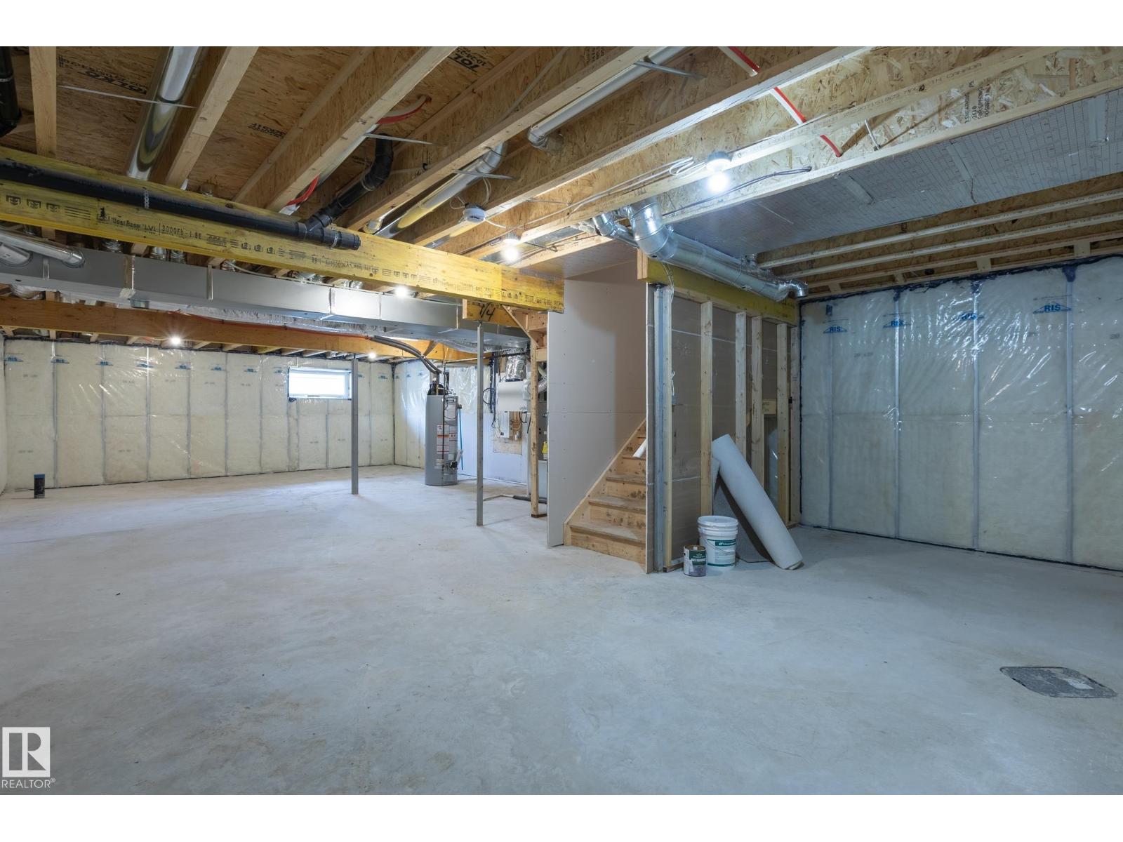 6306 65 Ave - 50