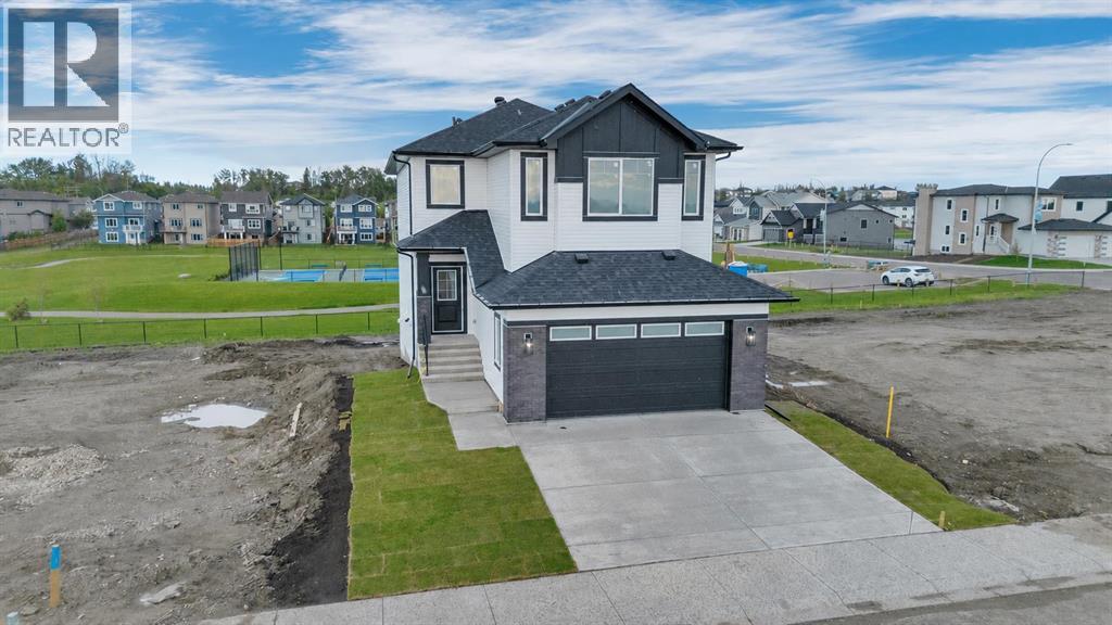 112 Lakewood, Strathmore, Alberta, T1P2J9, Strathmore, Alberta — photo 2 of 5