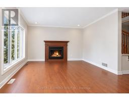 1075 Goward Drive, Ottawa, ON K2W0A4 Photo 10