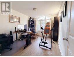 1075 Goward Drive, Ottawa, ON K2W0A4 Photo 18